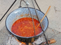 14 L Emaillekessel Gulash