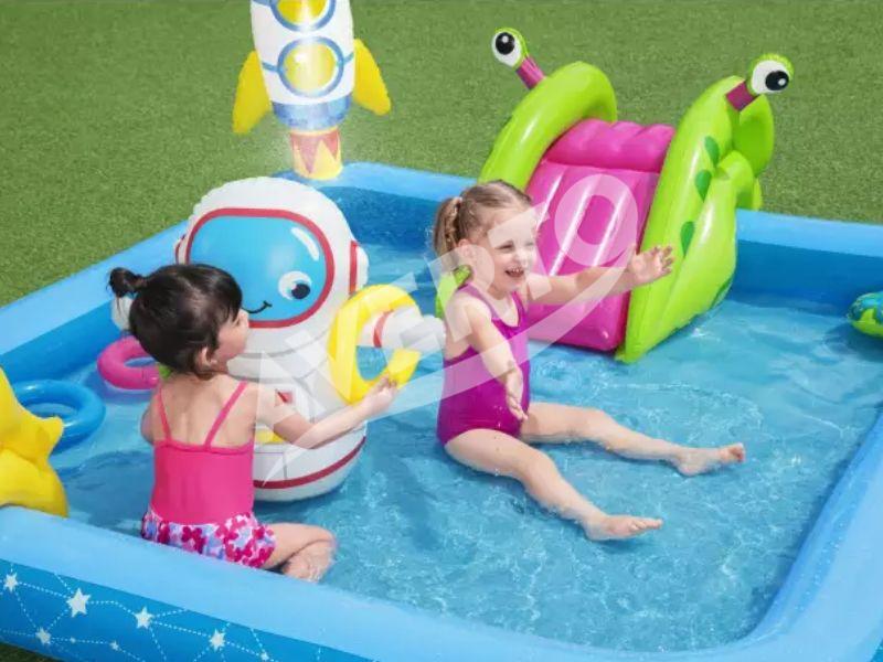 Play Pool Play Center Astronaut